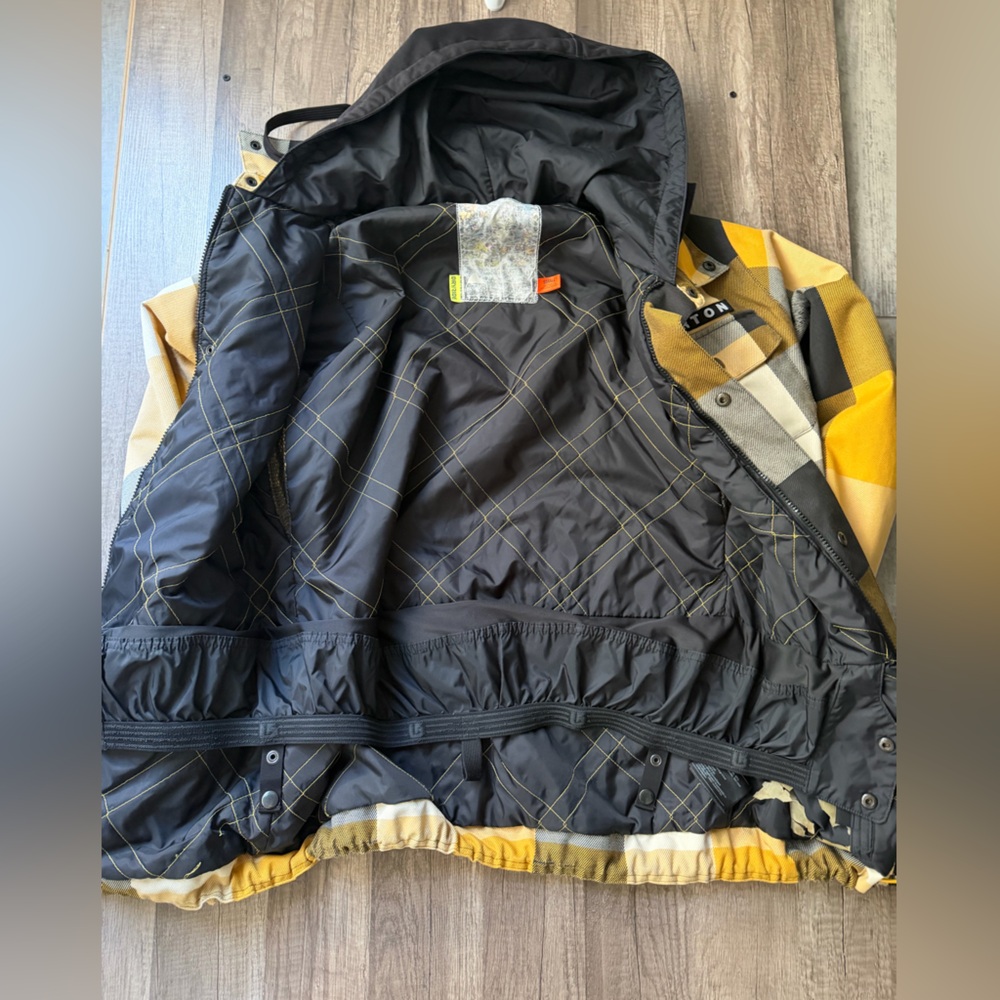 Burton Men’s Yellow and Gray Plaid Snowboard Jacket Small - Picture 7 of 7
